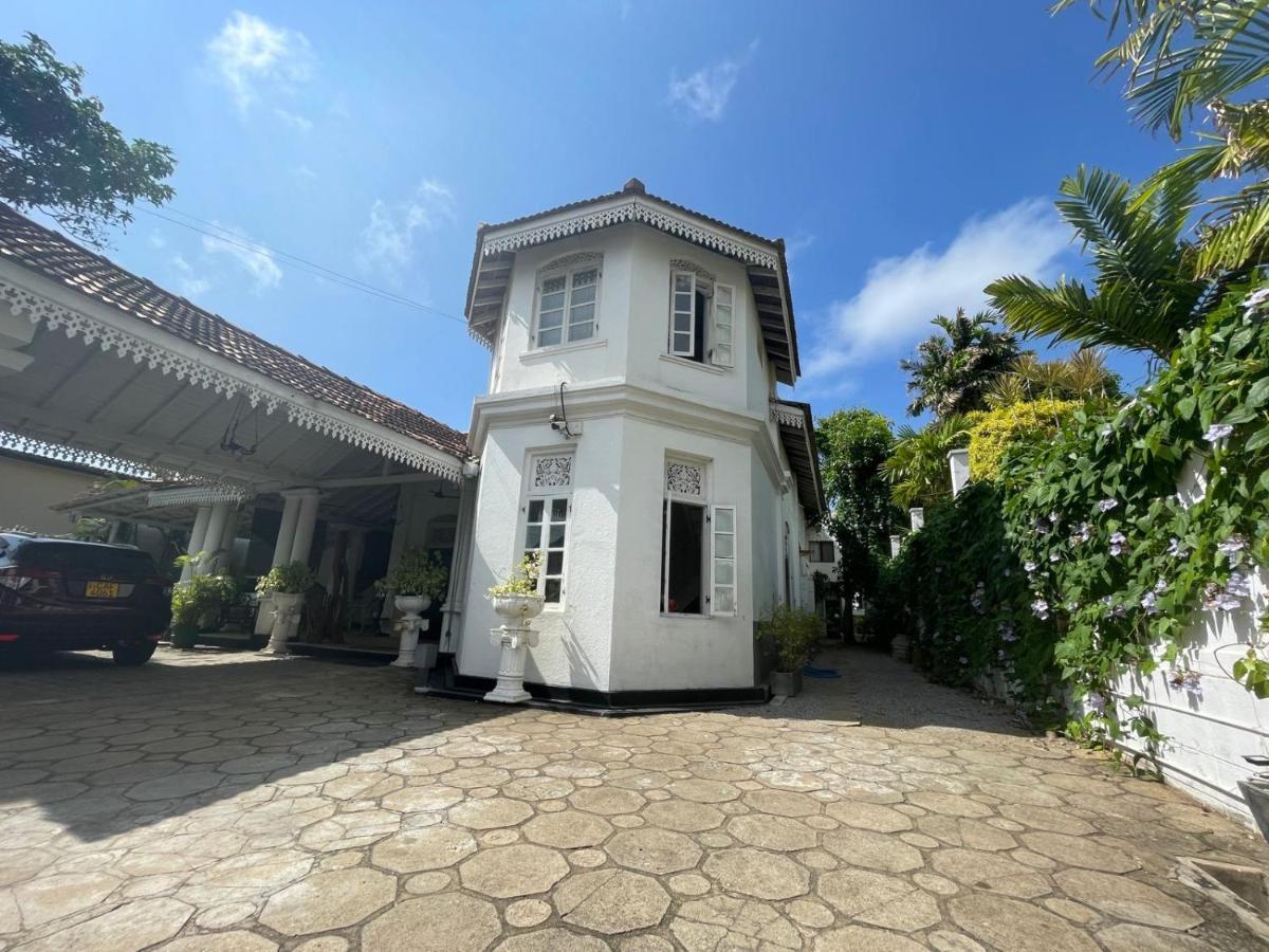 Beverly Villa Dehiwala-Mount Lavinia Екстериор снимка