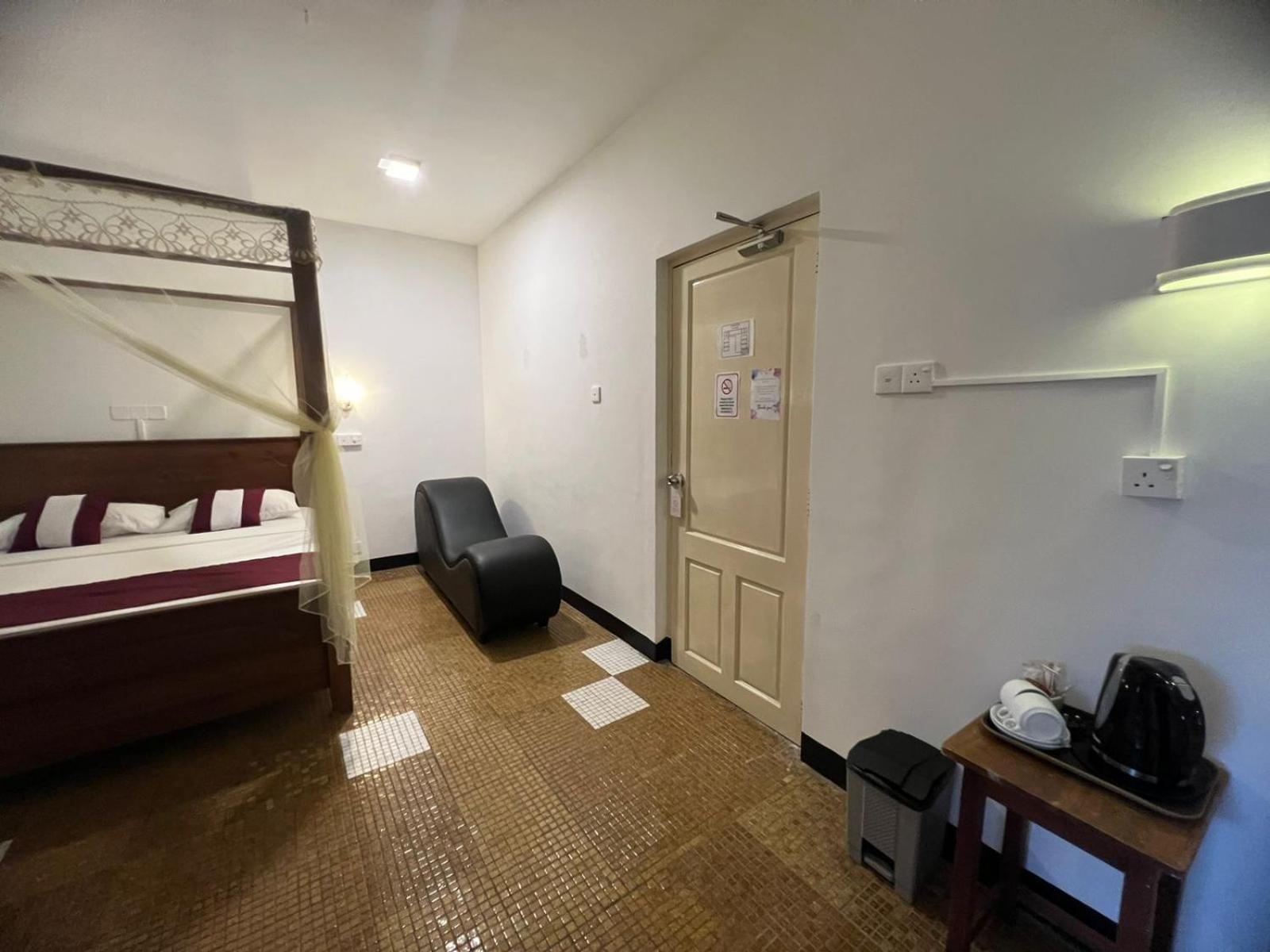 Beverly Villa Dehiwala-Mount Lavinia Екстериор снимка