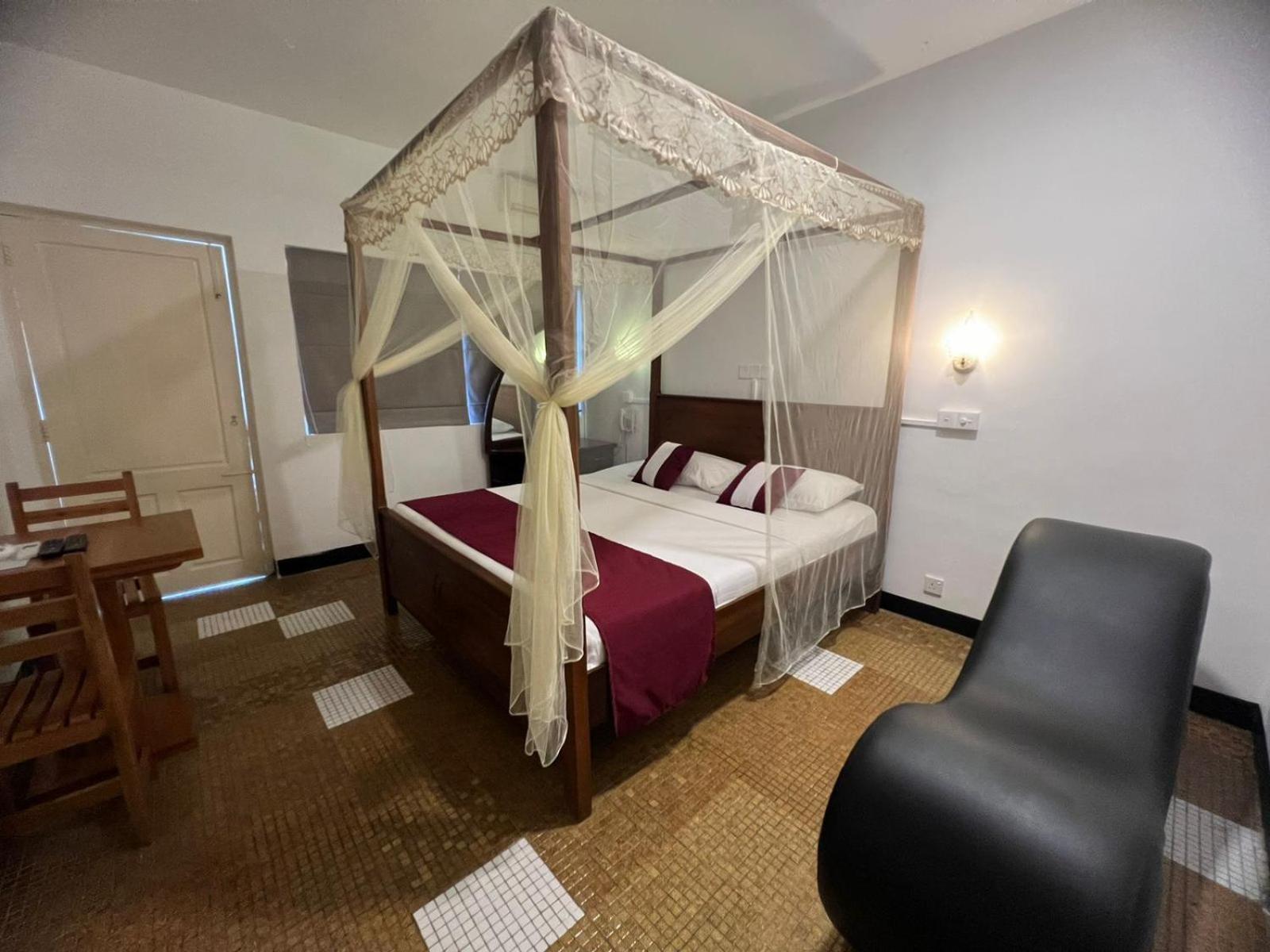 Beverly Villa Dehiwala-Mount Lavinia Екстериор снимка